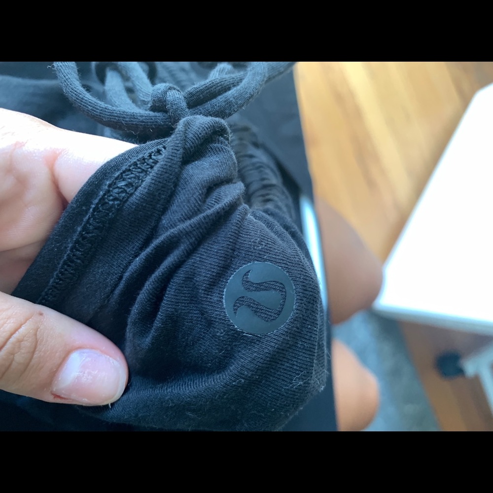 black lulu lemon shirt!